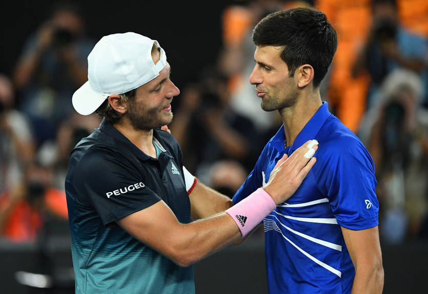 Видеообзор полуфинального матча Australian Open Новак Джокович - Люка Пуиль Видеообзор полуфинального матча Australian Open Новак Джокович - Люка Пуиль