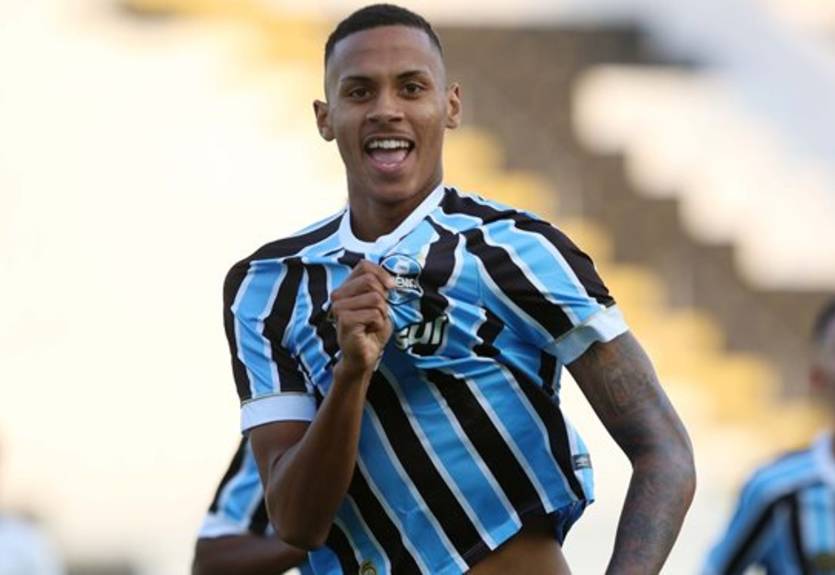 Форвард Гремио попал в сферу интересов Шахтера Форвард Гремио попал в сферу интересов Шахтера