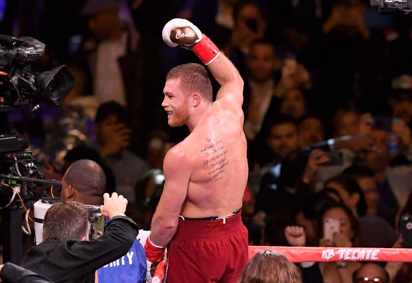 Де Ла Хойя: В третий раз Альварес нокаутирует Головкина