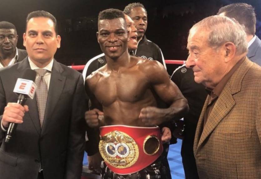 Комми стал чемпионом мира, нокаутировав Чаниева