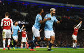 Ман Сити обыграл Арсенал благодаря хет-трику Агуэро Ман Сити обыграл Арсенал благодаря хет-трику Агуэро
