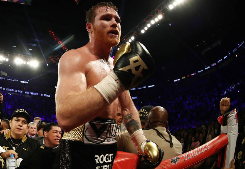 Сауль Альварес сохранил пояса WBA в двух весовых категориях