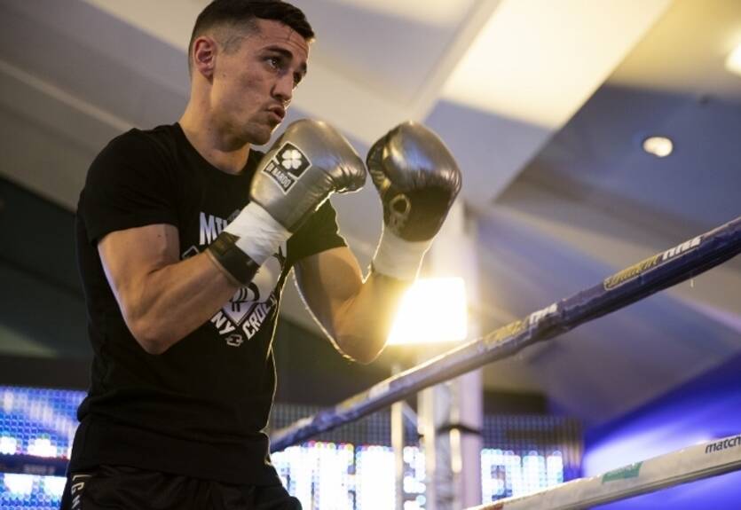 Кролла: Ломаченко - особенный, но мы попробуем свергнуть его