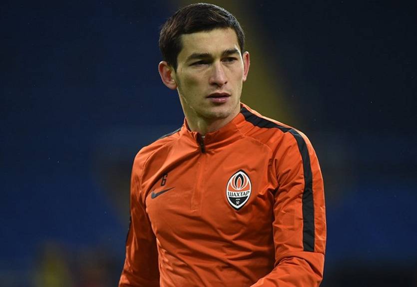 Степаненко оставил Шахтер в меньшинстве уже на 11-й минуте матча с Айнтрахтом