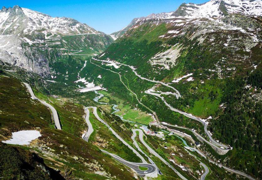 4 живописных трассы Швейцарии, где могут кататься велосипедисты (19.02.19) 4 живописных трассы Швейцарии, где могут кататься велосипедисты (19.02.19)