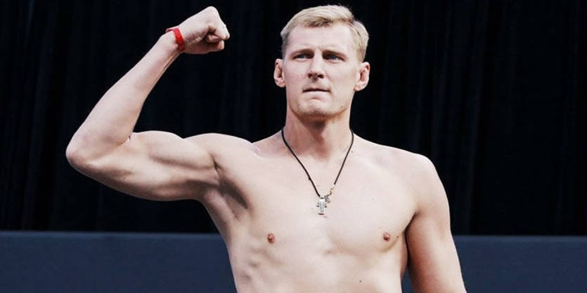 Александр Волков