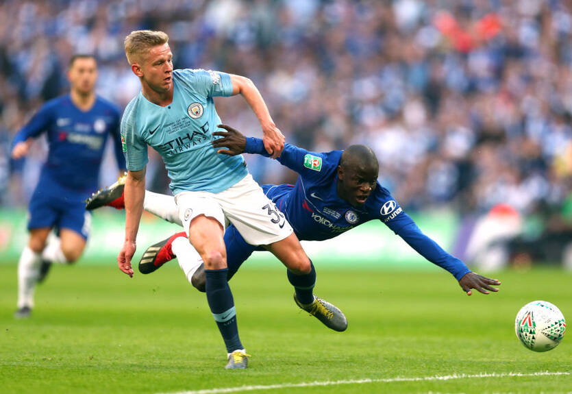 Зинченко выиграл свой третий трофей с Манчестер Сити Зинченко выиграл свой третий трофей с Манчестер Сити