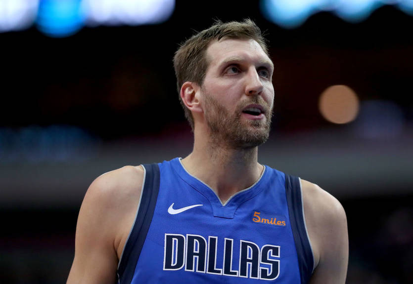 Ветеран НБА Новицки хочет отыграть еще один сезон в Далласе
