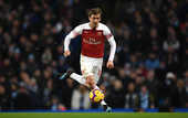 Защитник Арсенала может бесплатно перейти в Барселону
