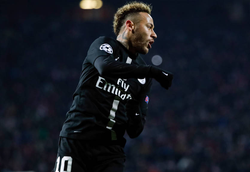 Неймар пытался прорваться в судейскую после матча ПСЖ - МЮ