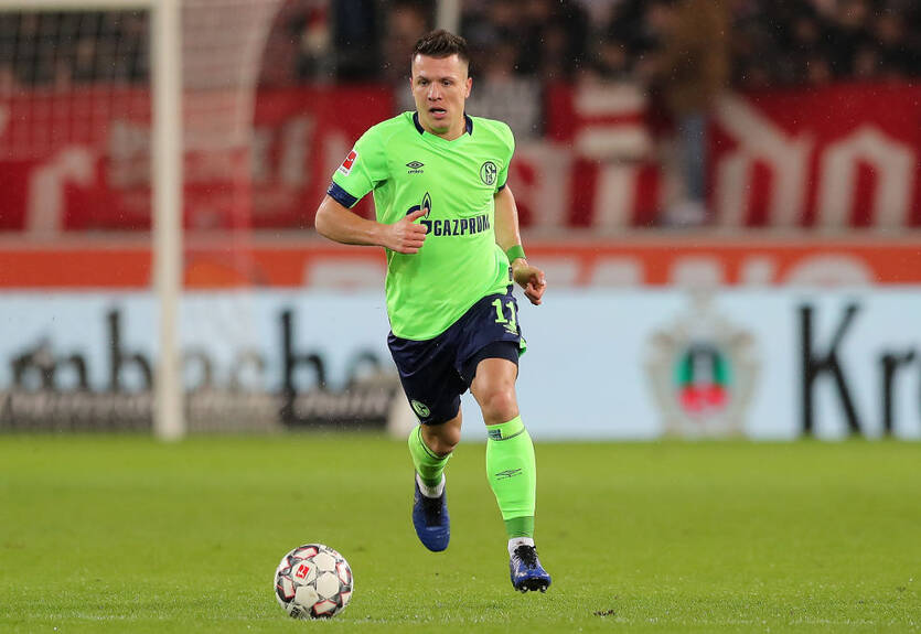 Шальке определился с ценой на Коноплянку