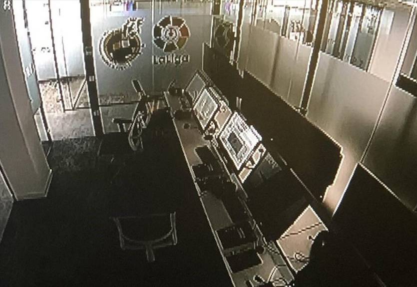 Судья отменил два гола в ворота Реала, "посоветовавшись" с пустой комнатой видеоассистентов