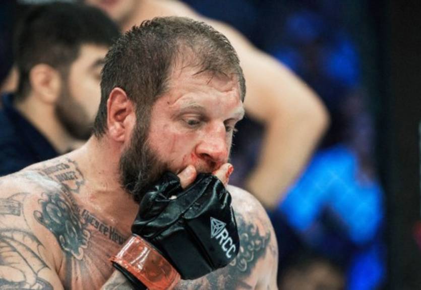 Александр Емельяненко уволен из RCC Александр Емельяненко уволен из RCC