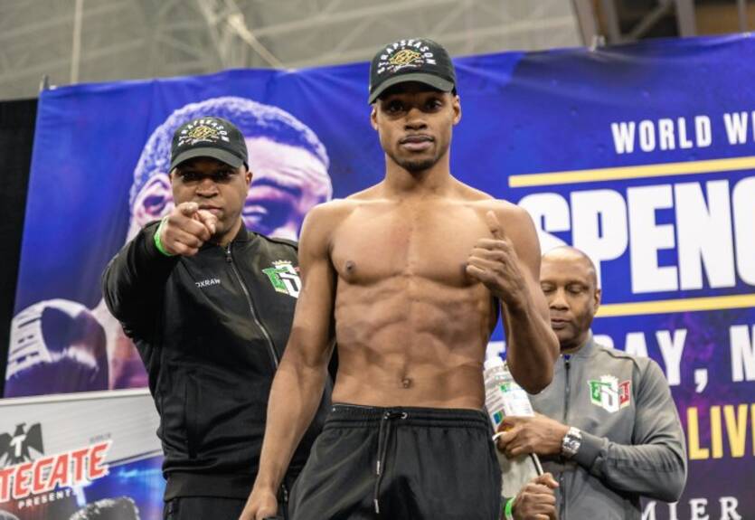 Спенс деклассировал Майки Гарсию