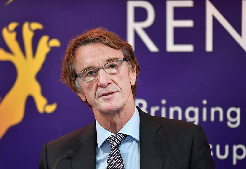 Богатейший человек Великобритании собирается выкупить Челси