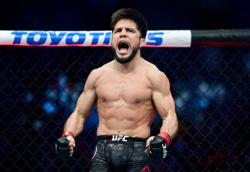 Сехудо и Мораес проведут бой за пояс чемпиона UFC Сехудо и Мораес проведут бой за пояс чемпиона UFC