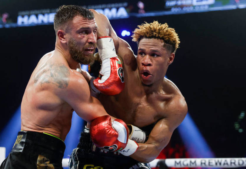 "Бой с Лопесом был близким, но с Хэйни - нет": Ломаченко сравнил двух своих обидчиков