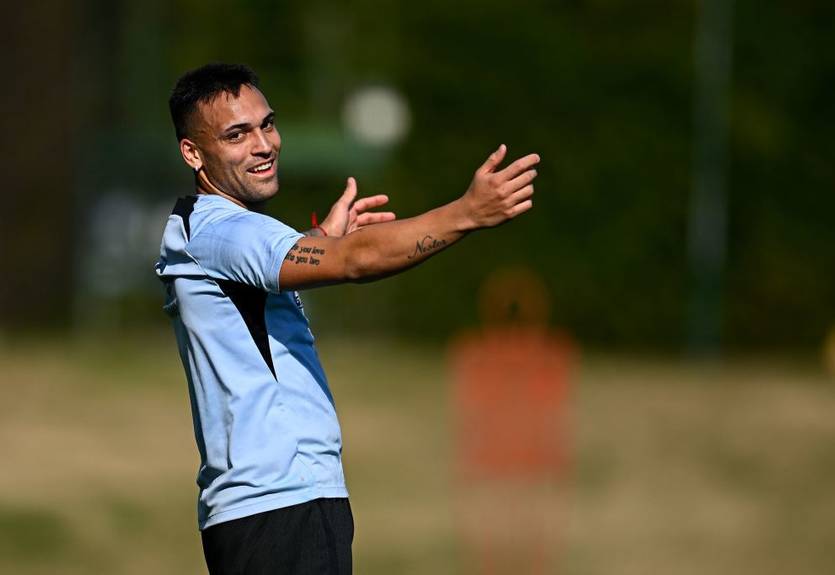 Интер не может согласовать контракт со своим форвардом