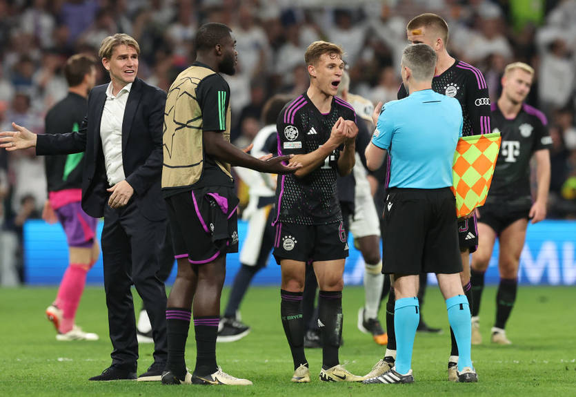 Офсайда не было: Арбитр ошибочно не засчитал второй гол Баварии - эксперты