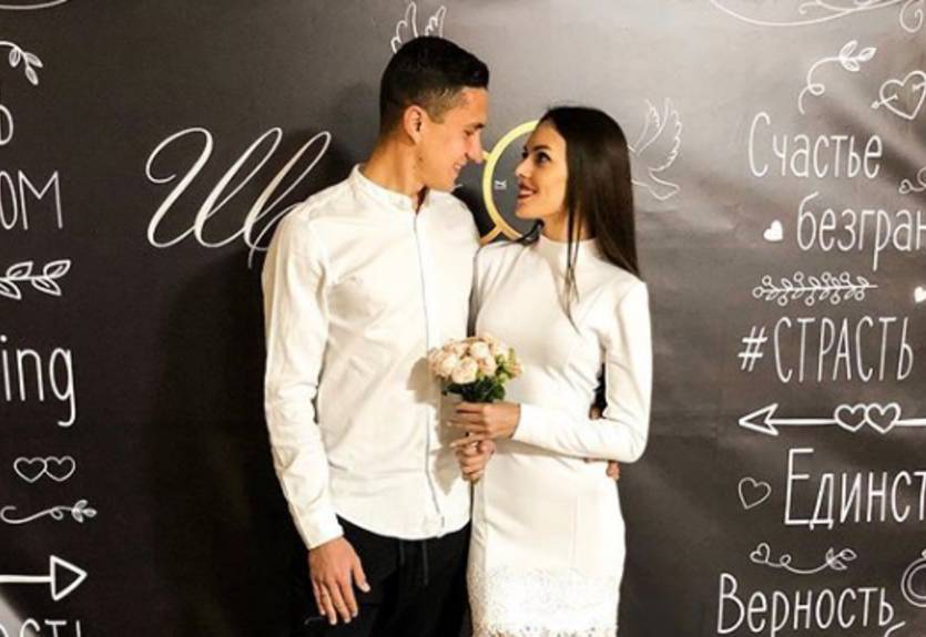 Игрок Мариуполя женился в кедах на красавице-брюнетке