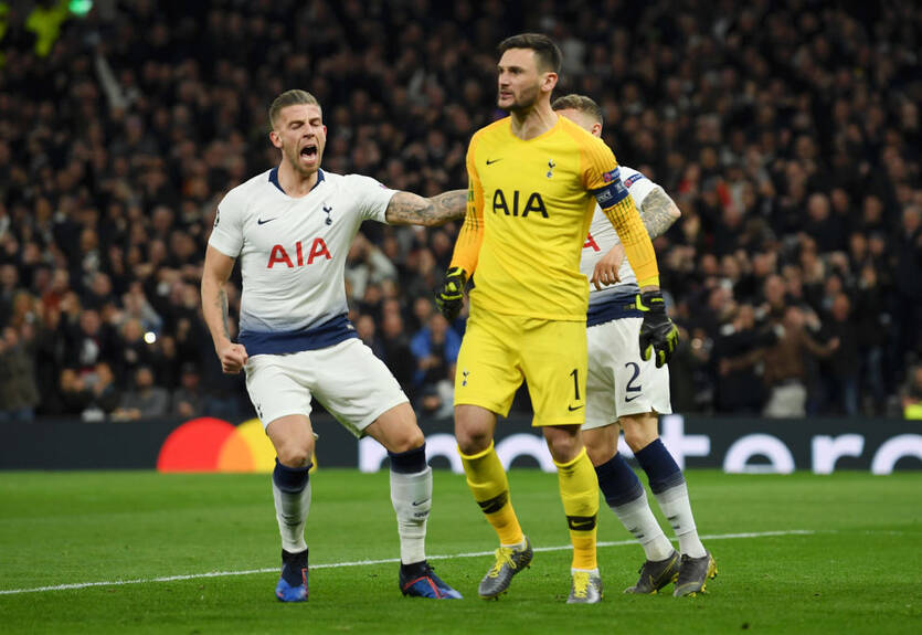 Льорис спас Тоттенхэм от быстрого гола Ман Сити, потащив пенальти Агуэро Льорис спас Тоттенхэм от быстрого гола Ман Сити, потащив пенальти Агуэро