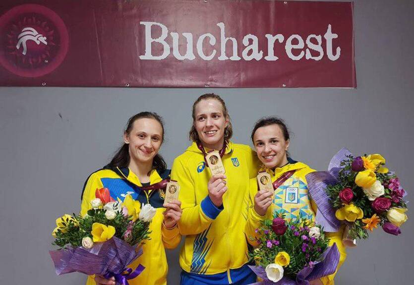 Украинки завоевали три золота на ЧЕ по спортивной борьбе