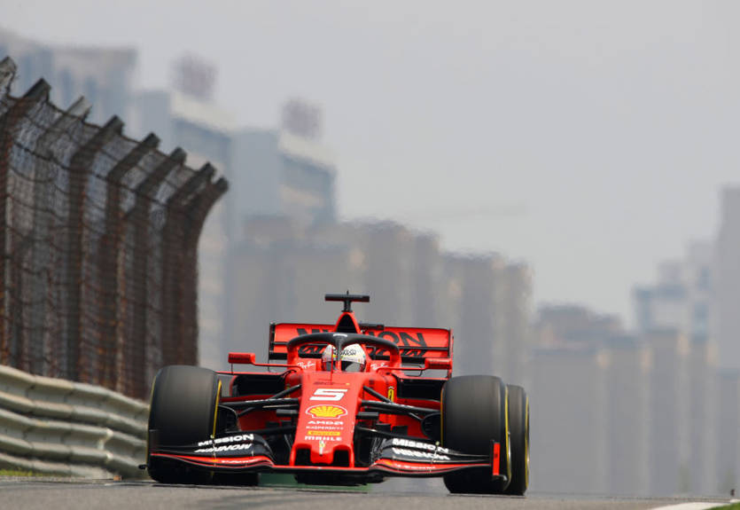 Феттель показал лучшее время на первой практике в Китае Феттель показал лучшее время на первой практике в Китае