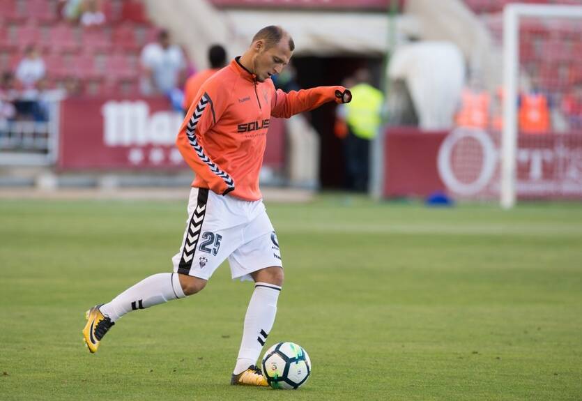 Тренер Альбасете: Зозуля - выдающийся игрок и необычный человек Тренер Альбасете: Зозуля - выдающийся игрок и необычный человек