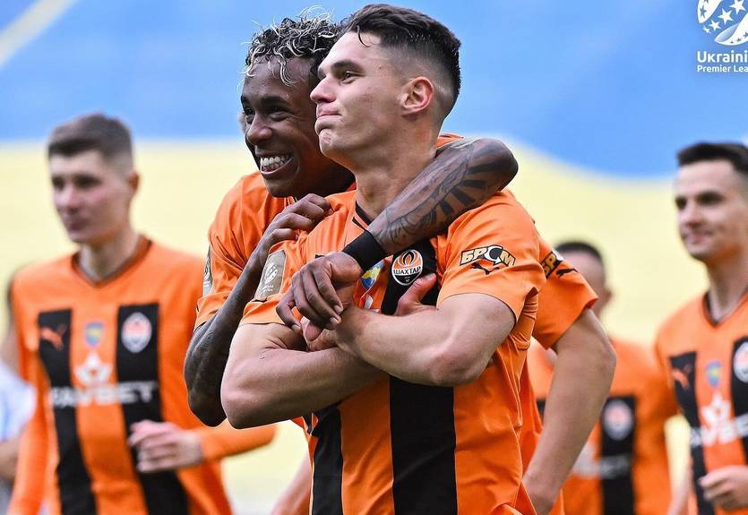 Гол Судакова с пенальти принес Шахтеру победу над Динамо и досрочное чемпионство