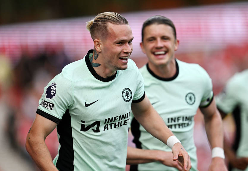 Мудрик отличился голом в матче с Ноттингем Форест Мудрик отличился голом в матче с Ноттингем Форест