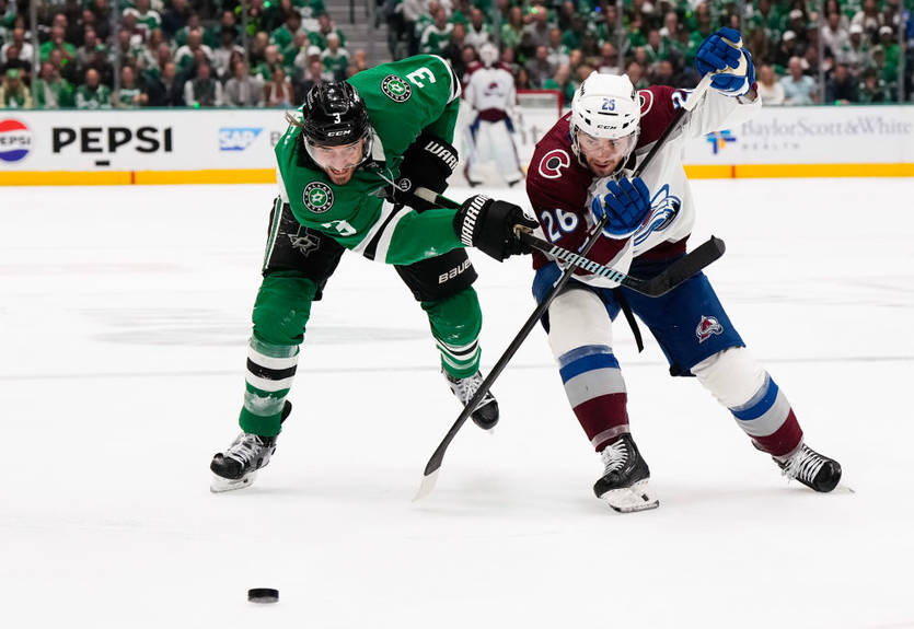 НХЛ: Каролина начала камбэк в серии с Рейнджерс, Даллас повел в серии с Колорадо