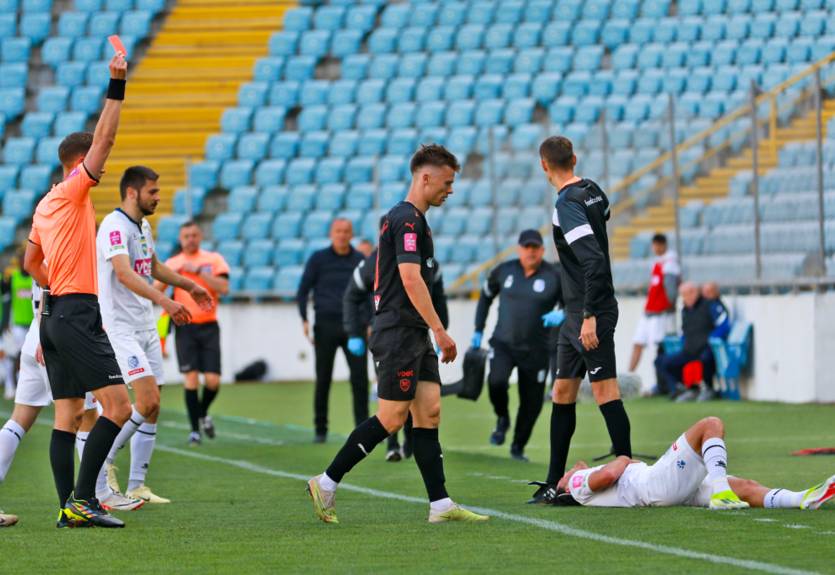 Чорноморець у більшості легко впорався з аутсайдером чемпіонату Чорноморець у більшості легко впорався з аутсайдером чемпіонату