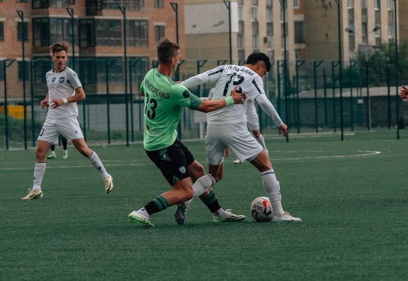 В матче Второй лиге Украины арбитра ударили по лицу В матче Второй лиге Украины арбитра ударили по лицу