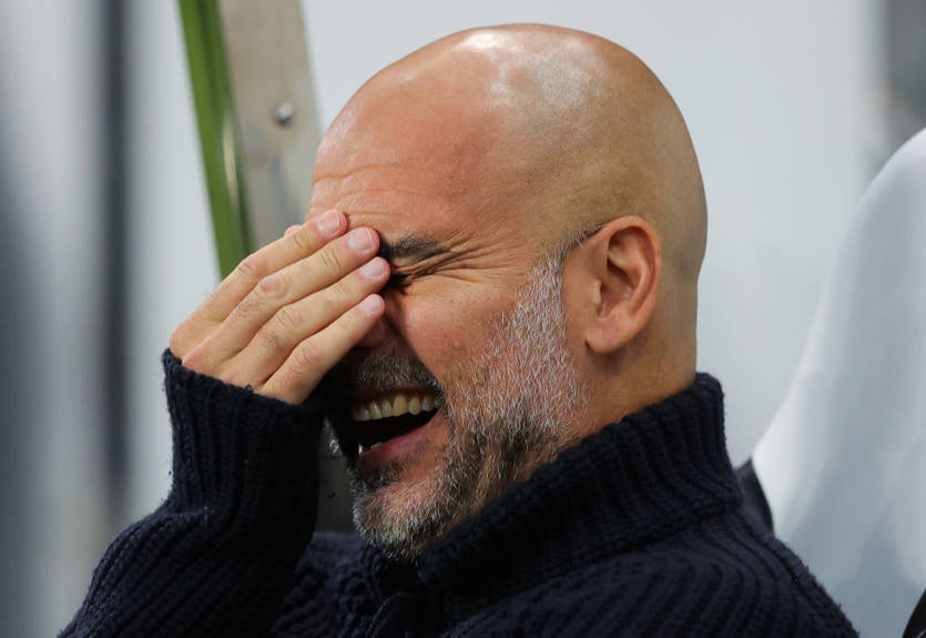 Фанаты Арсенала попытались лишить сна игроков Манчестер Сити, но те оказались умнее