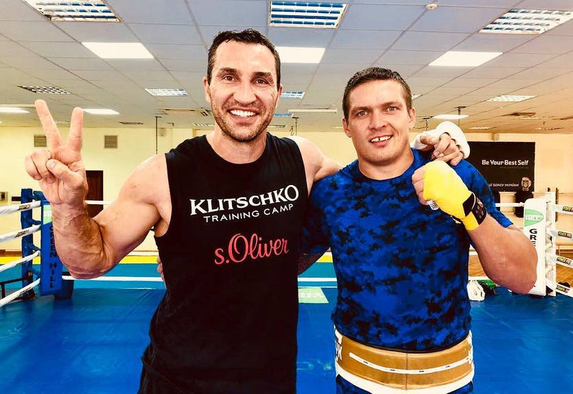"Мы, украинцы, талантливая нация": Кличко поддержал Усика перед поединком с Фьюри