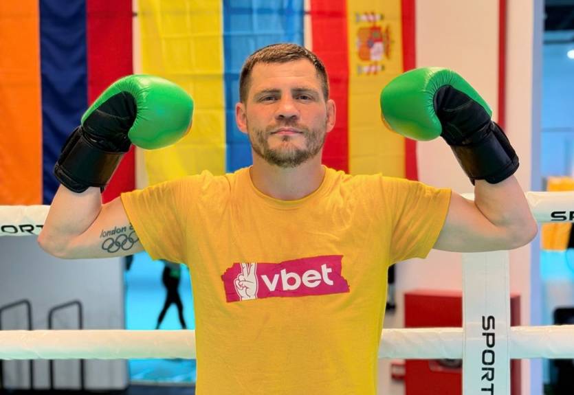 "Гроші можна задонатити армії": Берінчик не проти провести бій із Ломаченком "Гроші можна задонатити армії": Берінчик не проти провести бій із Ломаченком