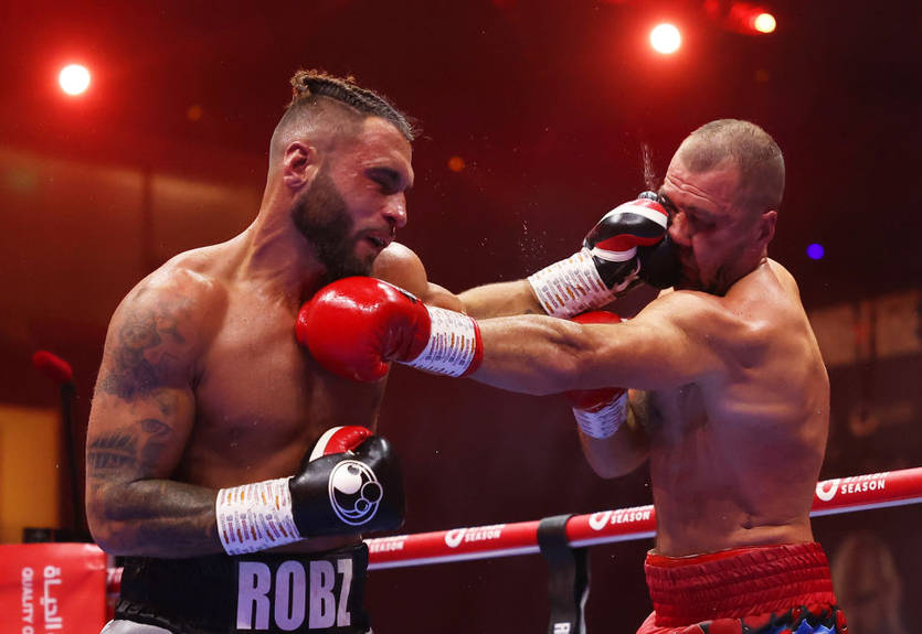 Шведський боксер практично відправив росіянина в нокаут в андеркарді бою Усик - Ф'юрі