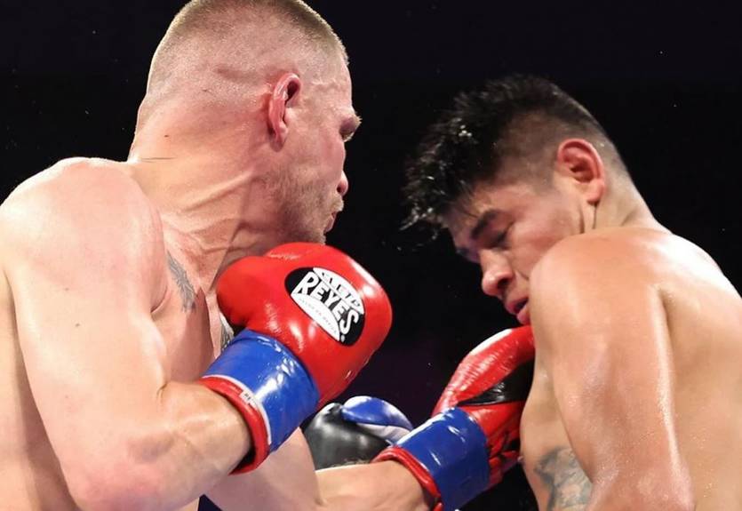 Равность в точности, раздельное преимущество в джебах и силовых: статистика ударов боя Беринчик - Наваррете