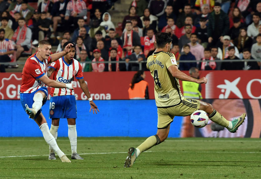 Хет-трик Довбика і дубль Циганкова в огляді матчу Жирона - Гранада Хет-трик Довбика і дубль Циганкова в огляді матчу Жирона - Гранада