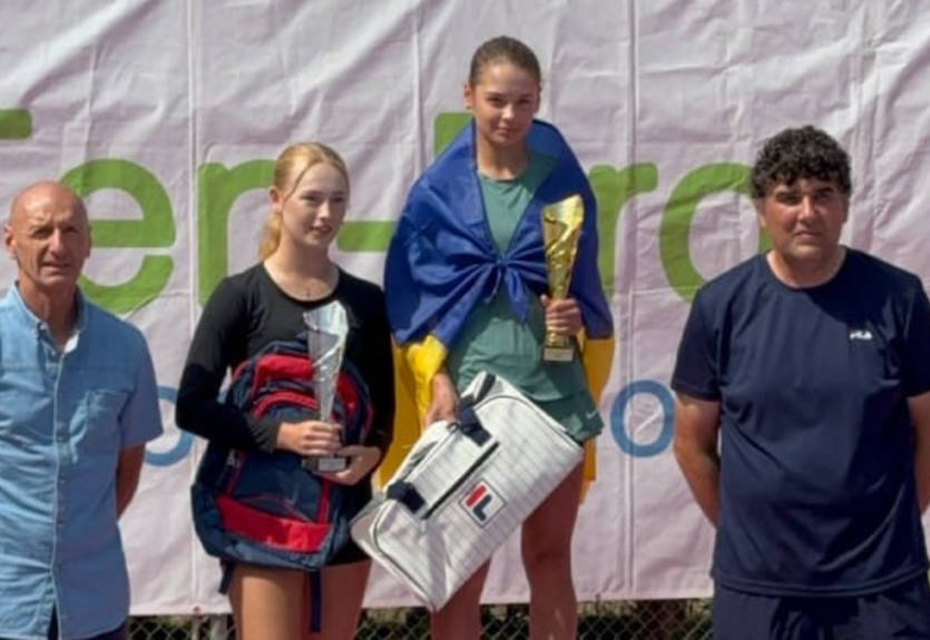 Українська тенісистка Олександра Дроздова перемогла на престижному юніорському турнірі з тенісу