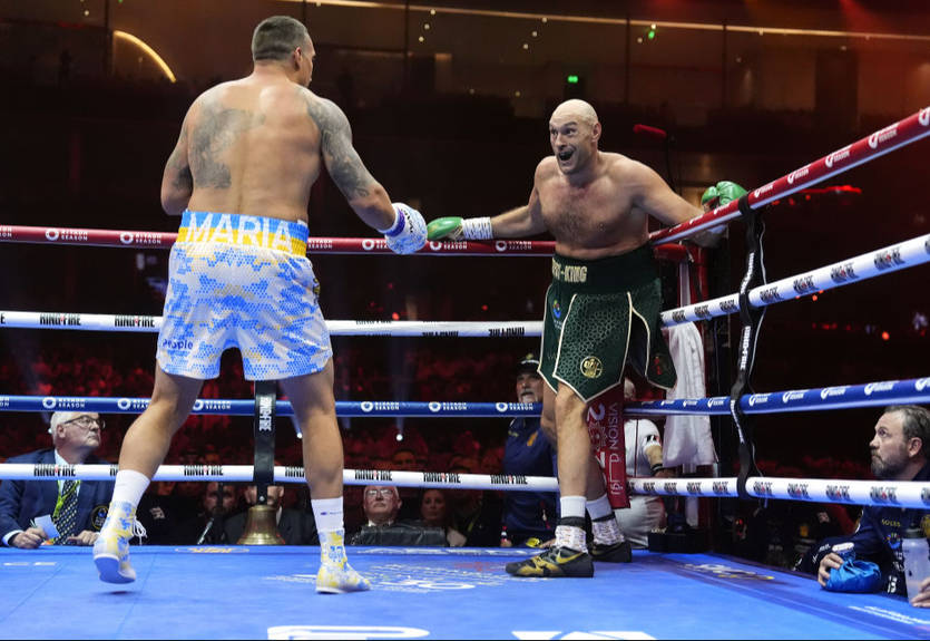 "Великий воин": Чжилей назвал победителя боя Усик - Фьюри