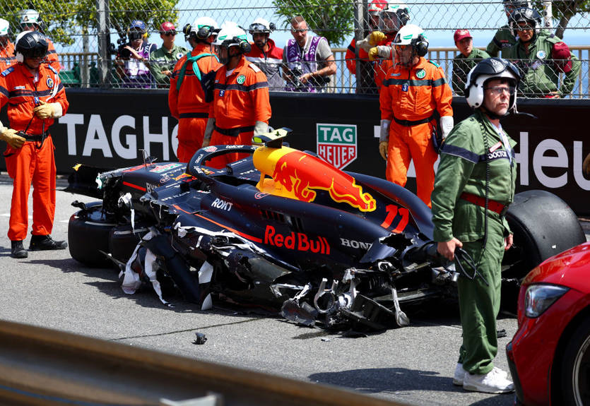 Ред Булл может отказаться от обновлений болида из-за аварии Переса в Монако