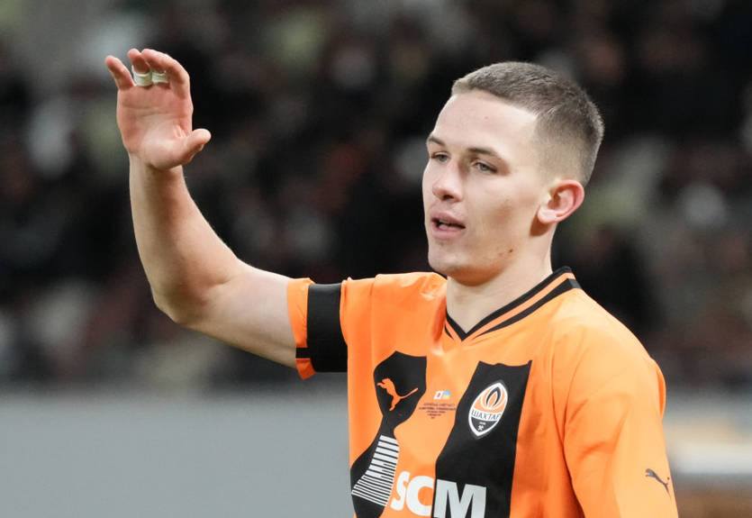 Форвард Шахтаря взяв участь у вуличній вікторині, вигравши грошову винагороду Форвард Шахтаря взяв участь у вуличній вікторині, вигравши грошову винагороду