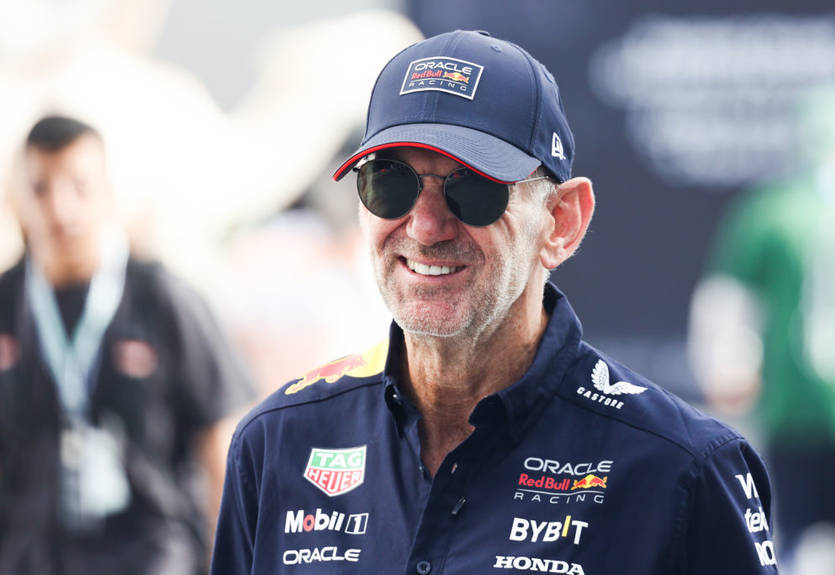 Дві команди запропонували Ньюї частину власних акцій