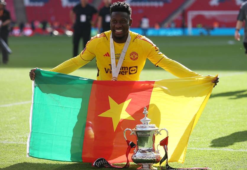 Футболист Манчестер Юнайтед встретился в Эр-Рияде с именитыми боксерами