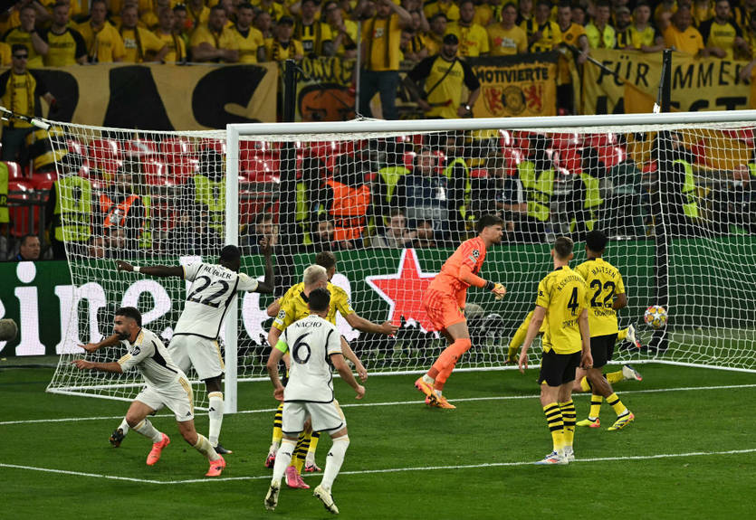 Голы Карвахаля и Винисиуса в обзоре финала Лиги чемпионов Боруссия - Реал