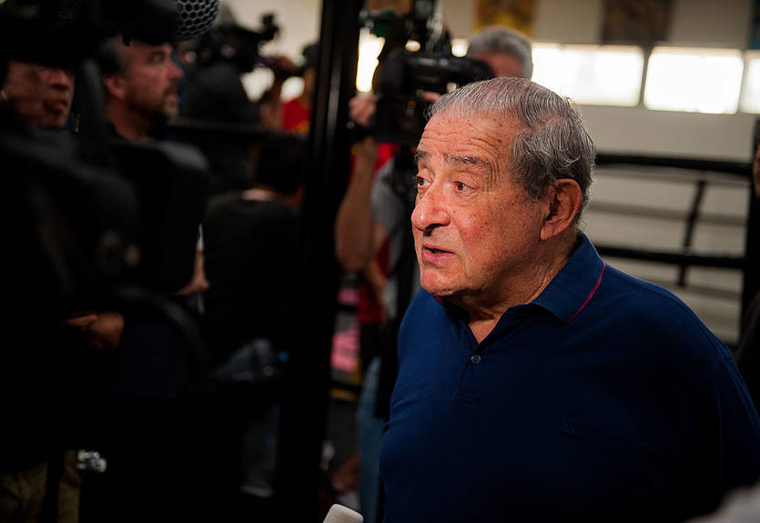 Арум рассказал, что ждет Ломаченко, если не удастся договориться о бое с Гарсией