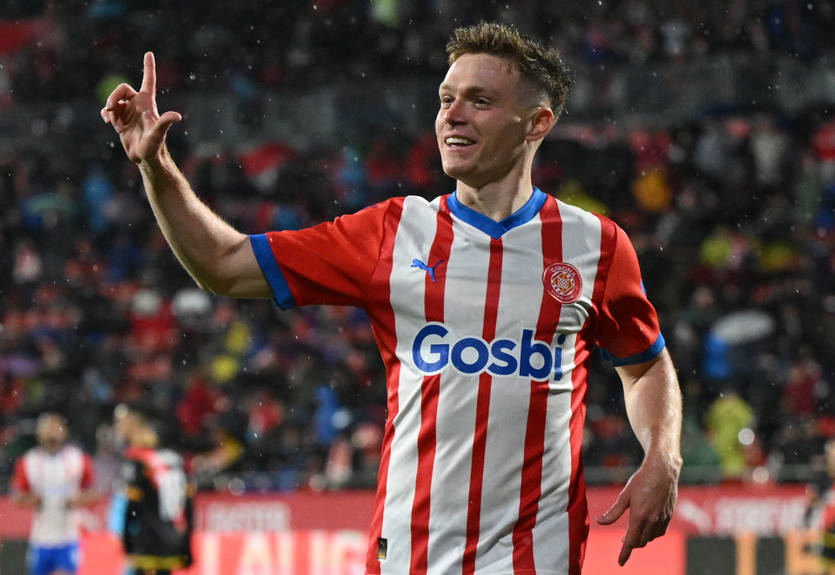 Арсенал и Милан начали борьбу за Цыганкова