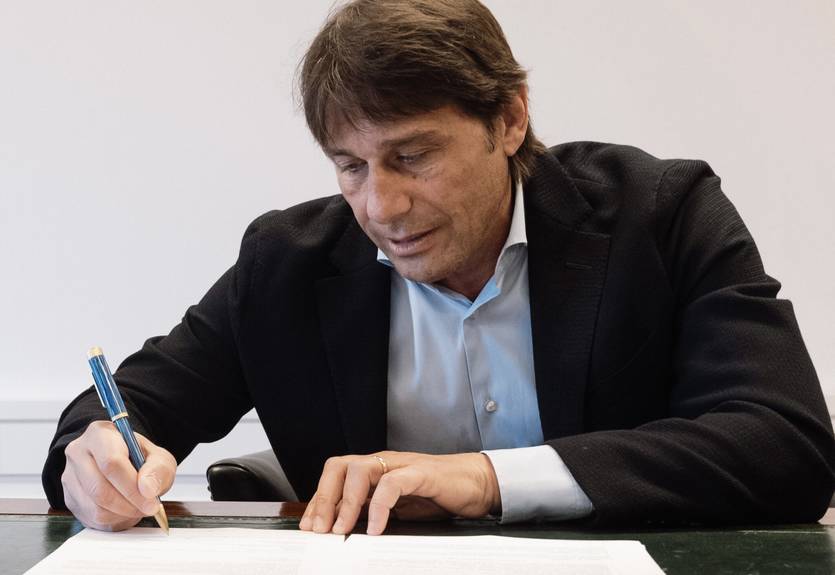 Президент Наполи объяснил, почему выбрал Конте новым тренером