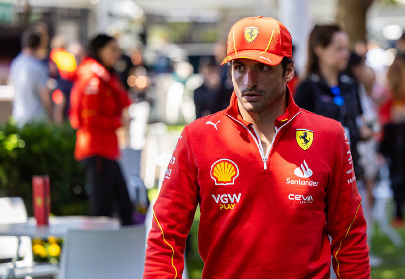 Хорнер: Мы долго и упорно размышляли над подписанием Сайнса